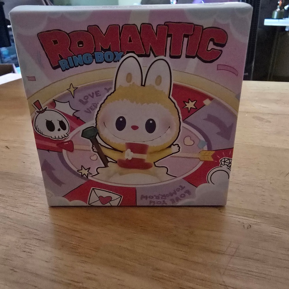 Pop Mart Romantic Ring Box Series 4 Scene Sets Blind Box Collectible Figure